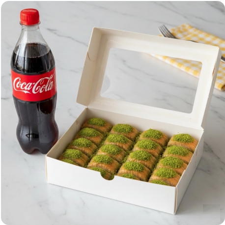 1000 Gr Fıstıklı Baklava 1 Litre Cola Tunceli pasta
